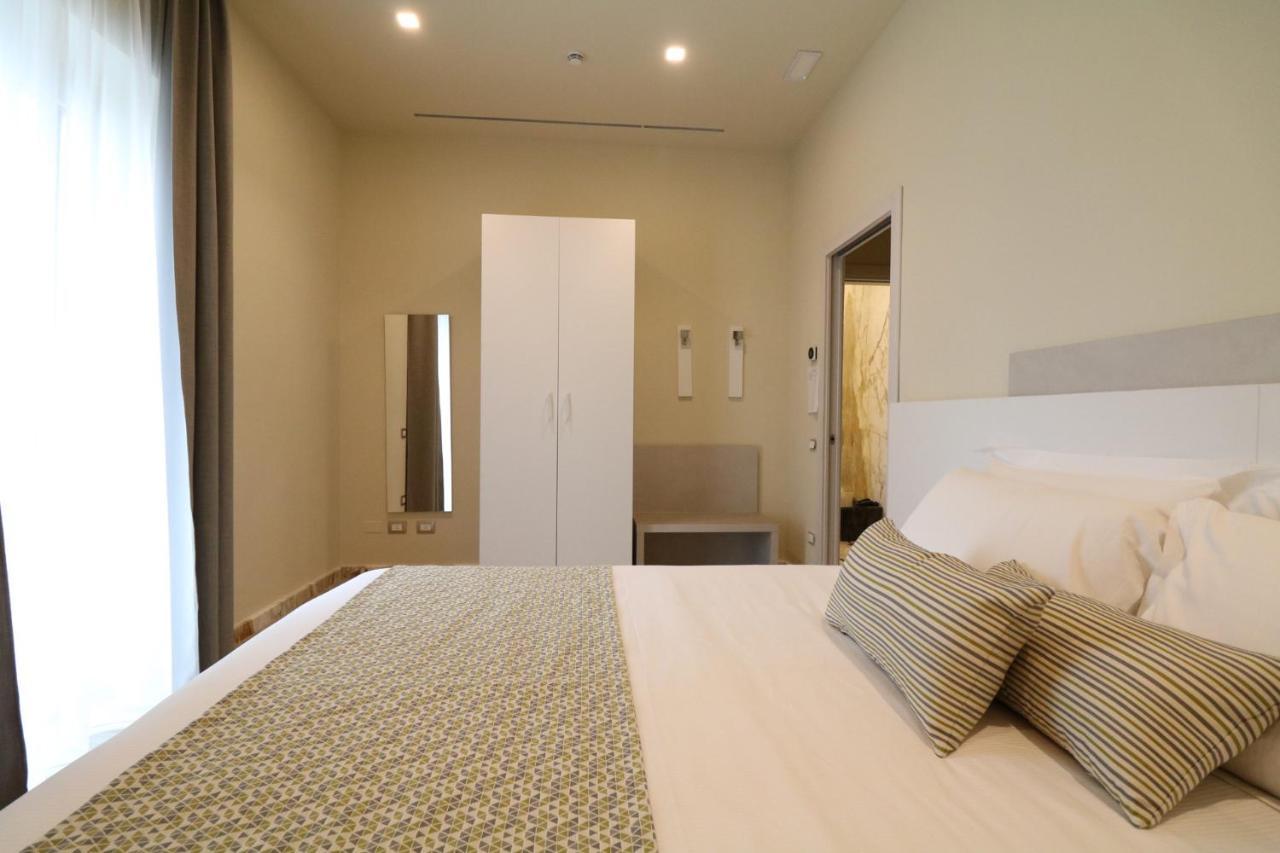 Doride Suites Boutique Hotel Marina Di Carrara Exterior photo